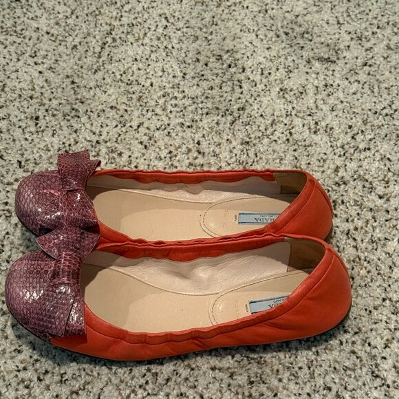 Prada | Leather Two-tone Ballet Flats | Pink/Coral | Size: EU 38 - Picture 9 of 10